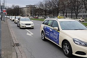 Parkende Taxis